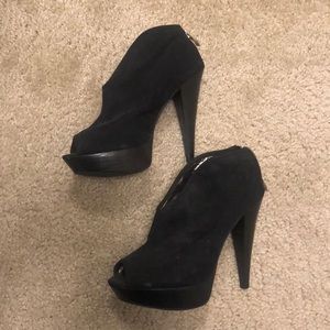 Beautiful Size 6.5 Booties